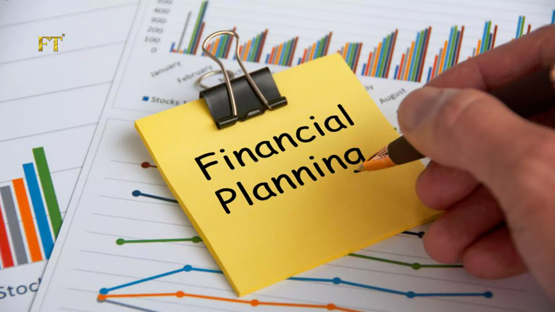 Emerging Markets Rely on Online Resources as Financial Planners Remain Scarce